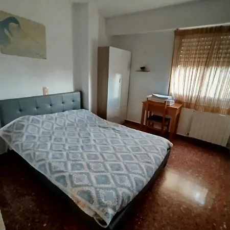 Campanar Valencia! Temporada Apartment *